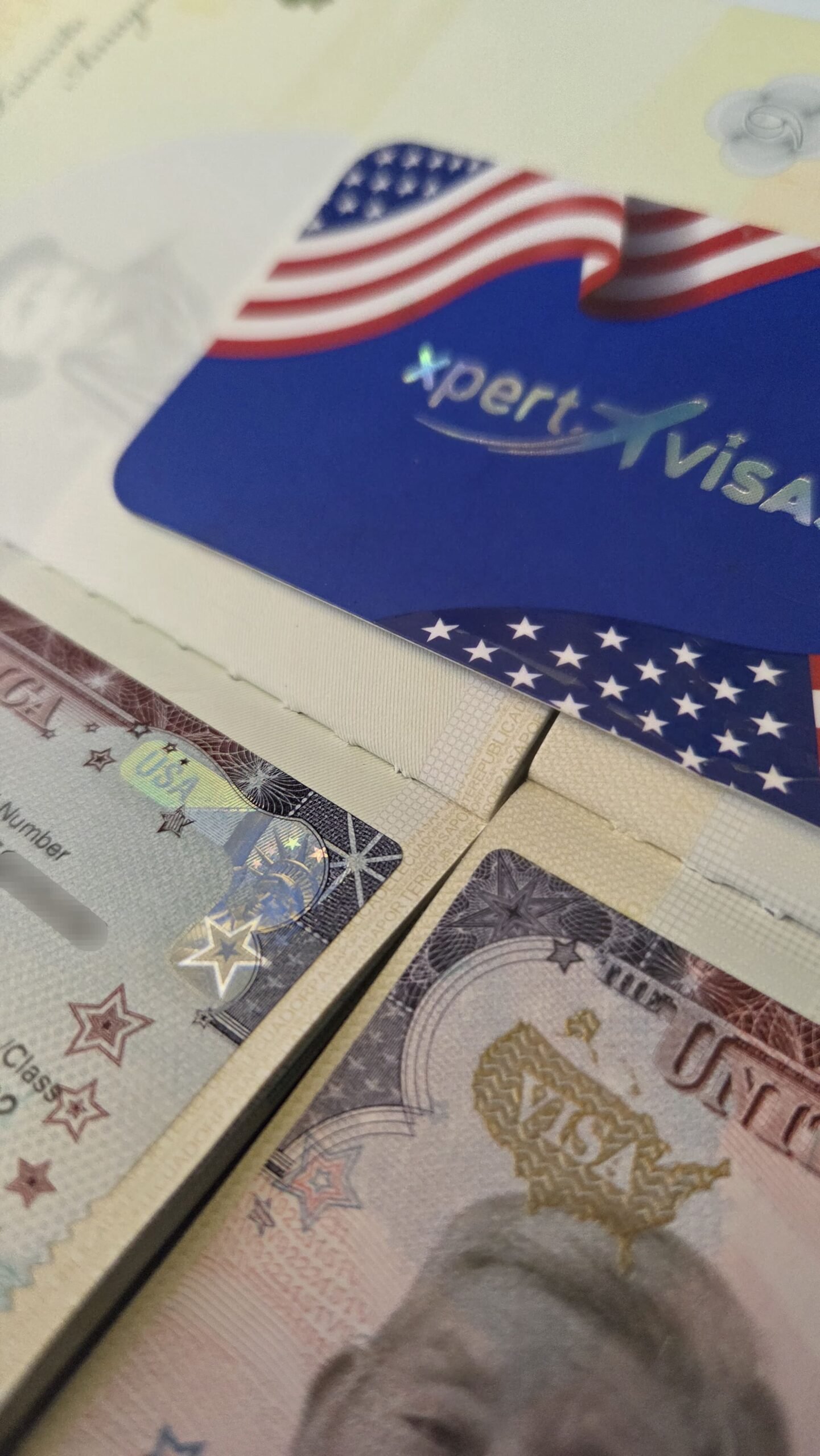 10 XPERT VISAS ECUADOR